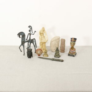 Figurines du monde divers