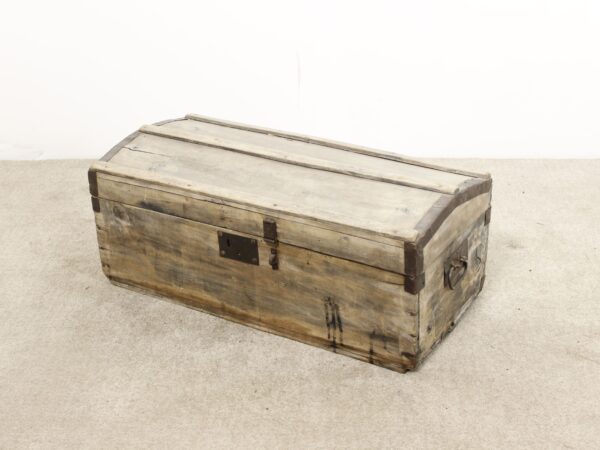 Malle en Bois Ancienne
