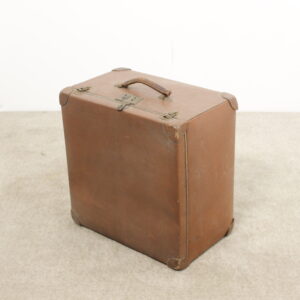 Valise en Cuir Carrée Ancienne