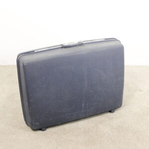 Valise en Plastique Bleue