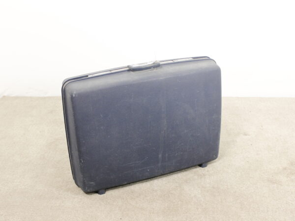 Valise en Plastique Bleue